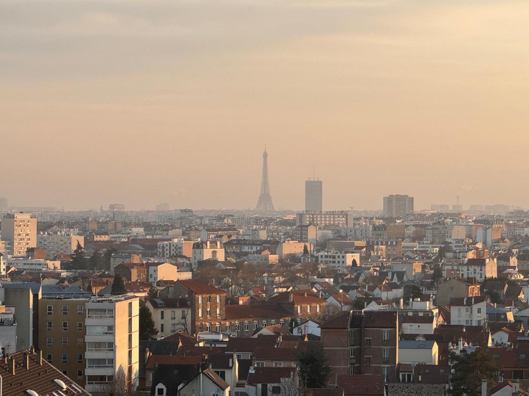 Eiffel Tower View Homestay,20Mins To Paris Bois-Colombes Exteriör bild